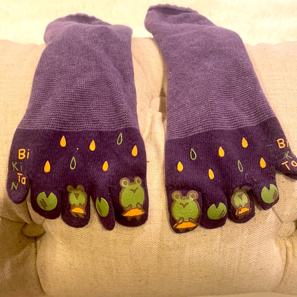 Toe socks